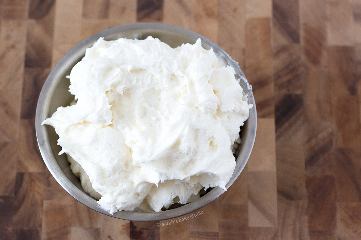 Creamy vanilla milk dessert