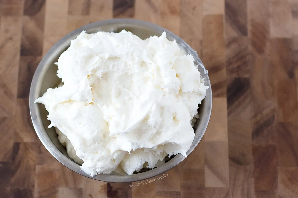 Creamy vanilla milk dessert