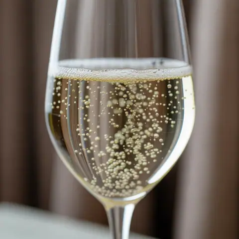 Champagne Accord — Sparkling ingredient